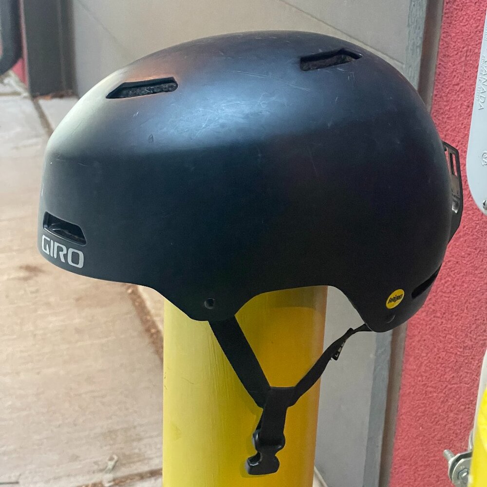 Adult Ski/Snowboard Helmet
